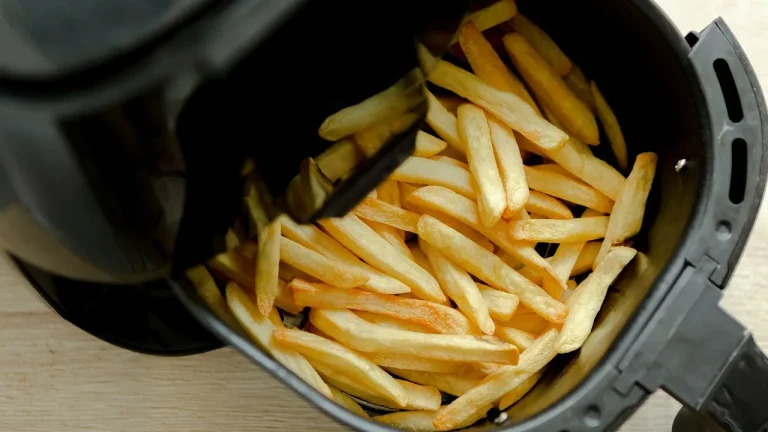 Známý pro. Fritéza a horkovzdušná fritéza nejsou totéž.